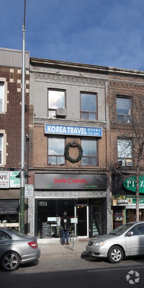 Primary Photo Of 456-458 Bloor St W, Toronto Storefront Retail Office For Lease