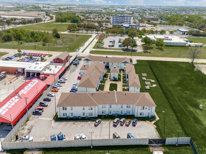 More Photos Of 2718 Sherman St, Grand Prairie Apartments For Sale