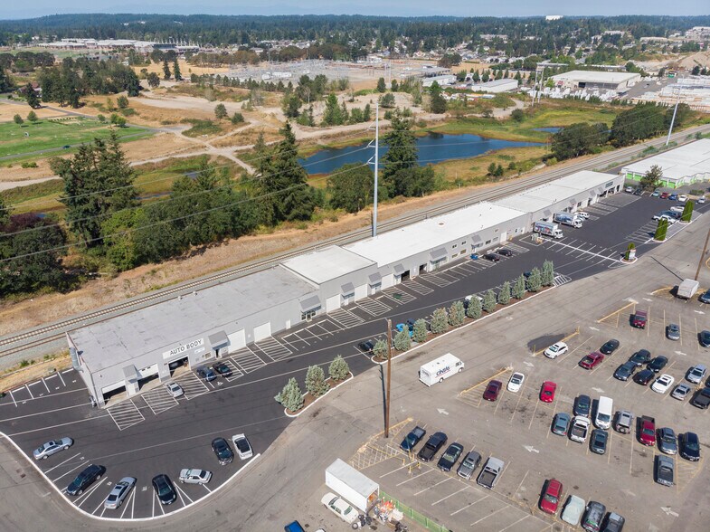 More Photos Of 8016 Durango St SW, Lakewood Warehouse For Lease