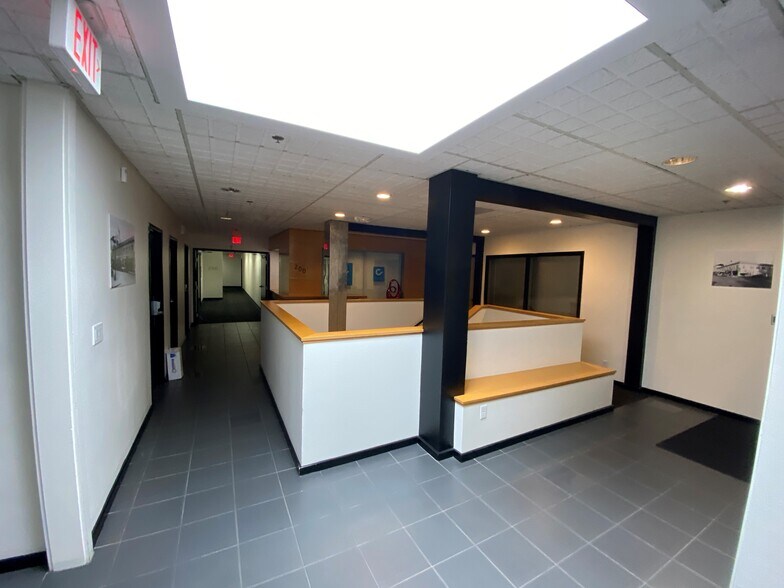 More Photos Of 72 W Broadway, Eugene Storefront Retail Office For Lease