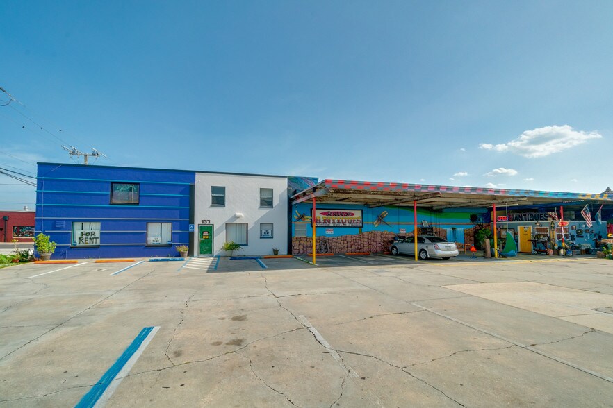 More Photos Of 117-137 Hughlett Ave, Cocoa General Retail For Sale