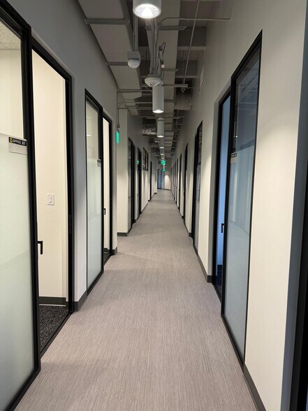 More Photos Of 15450 New Barn Rd, Miami Lakes Coworking Space