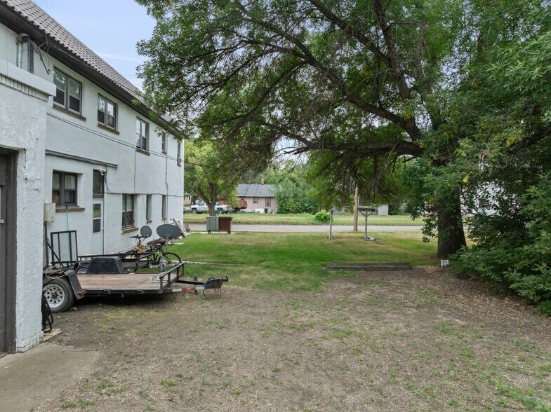 More Photos Of 2 University Ave W, Minot Apartments For Sale