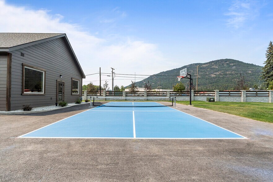 More Photos Of 4002 Boyer rd, Sandpoint Self Storage For Sale