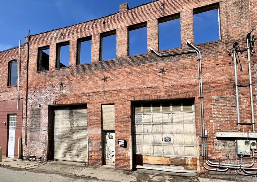 Primary Photo Of 1430 High St, Pittsburgh Industrial For Lease