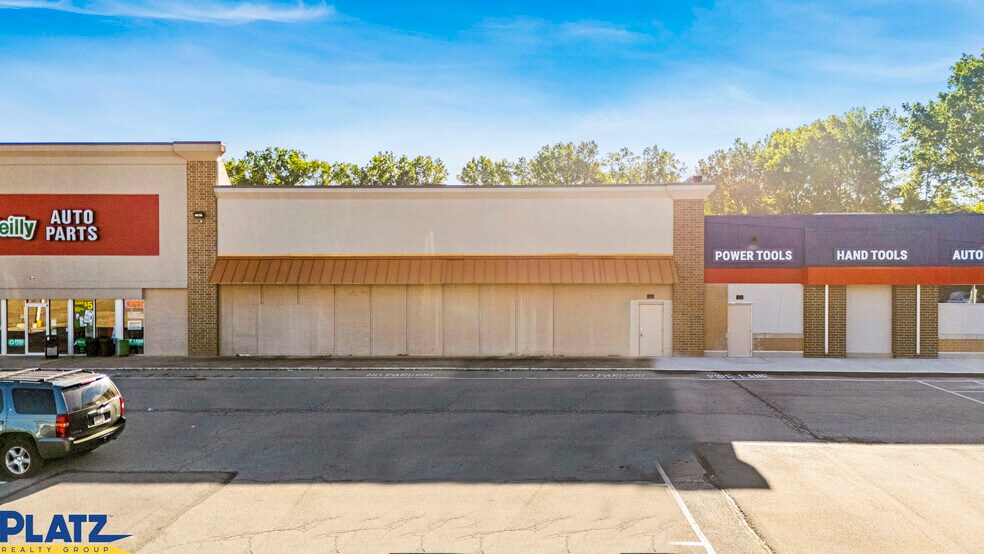 More Photos Of 3485-3497 Belmont Ave, Youngstown General Retail For Lease