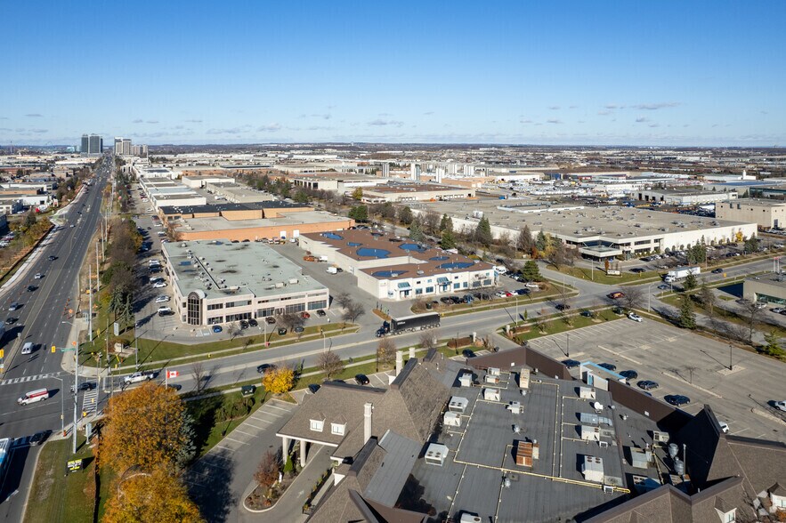 More Photos Of 30 Macintosh Blvd, Vaughan Flex For Lease