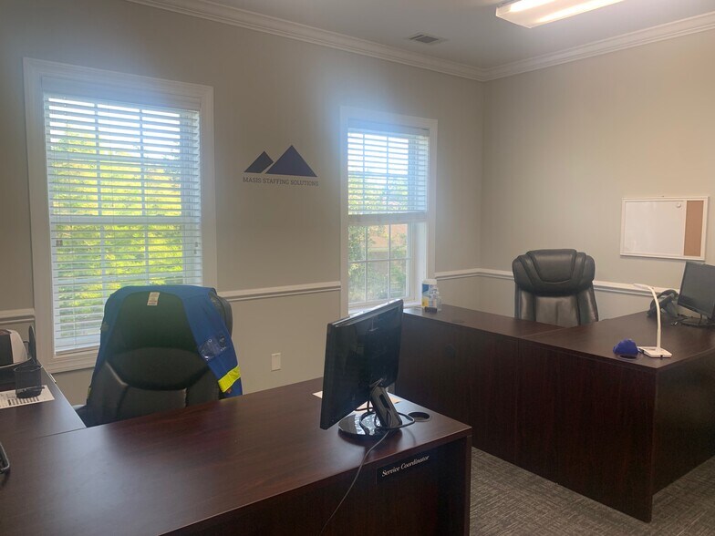More Photos Of 138 Canal St, Pooler Office For Lease