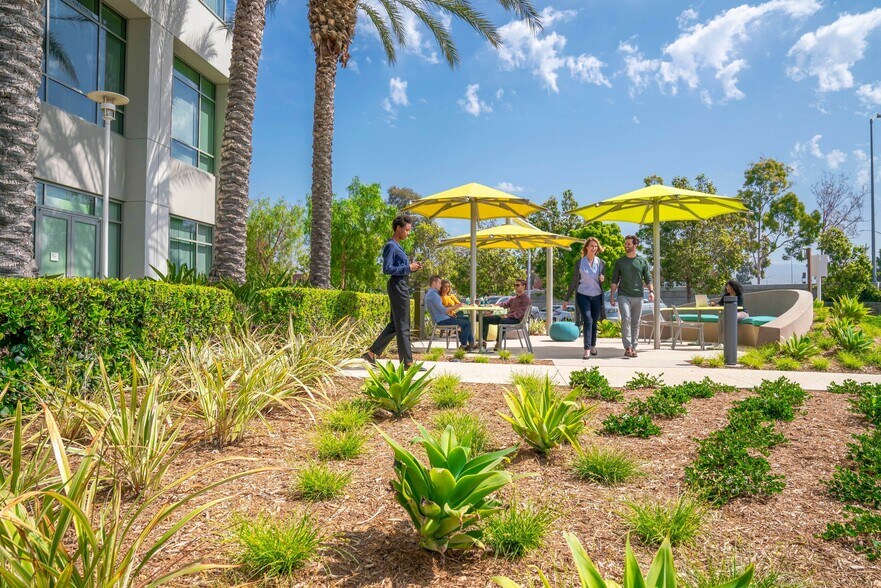 More Photos Of 2875 Michelle Dr, Irvine Unknown For Lease