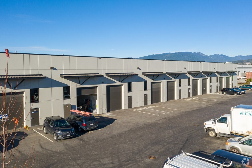 More Photos Of 580 Nicola Ave, Port Coquitlam Warehouse For Lease