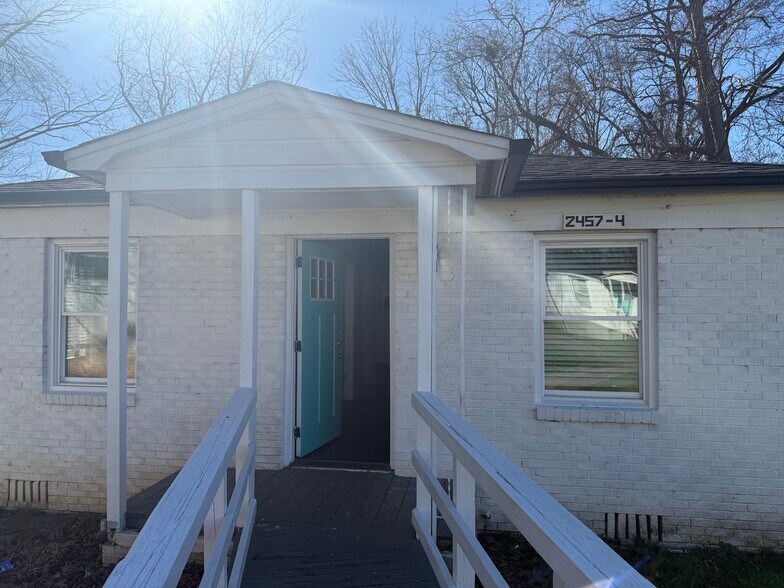 More Photos Of 2439 Carmine St, Charlotte Manufactured Housing Mobile Home Park For Sale