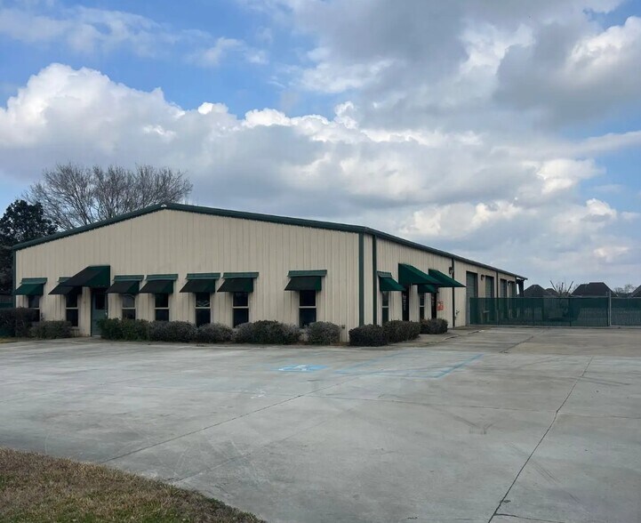 Primary Photo Of 14302 Highway 44, Gonzales Manufacturing For Lease