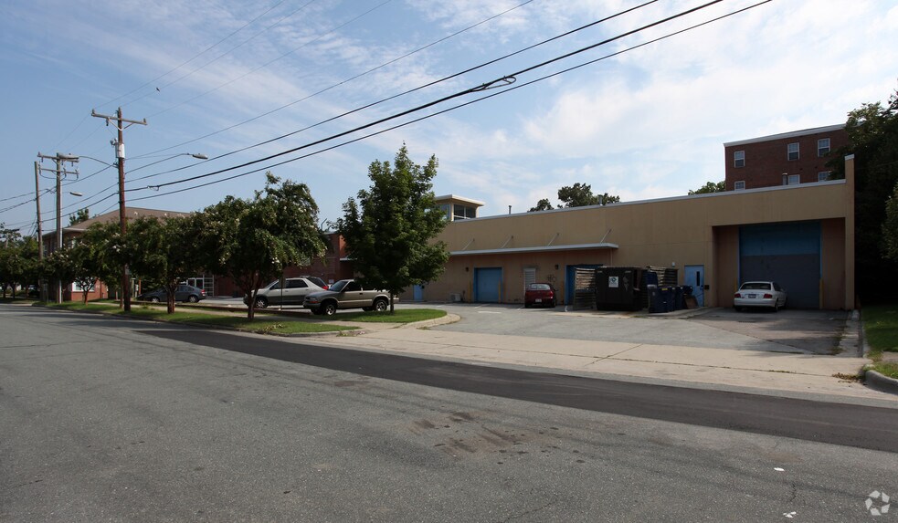 More Photos Of 505 W Franklin St, Chapel Hill Office For Lease
