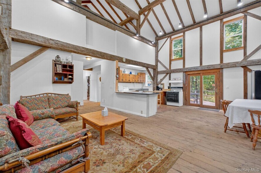 More Photos Of 3 Horsemens Trl, Cold Spring General Retail For Sale