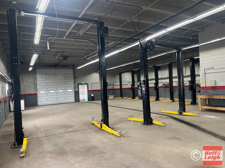 More Photos Of 7833 W Colfax Ave, Lakewood Auto Dealership For Lease