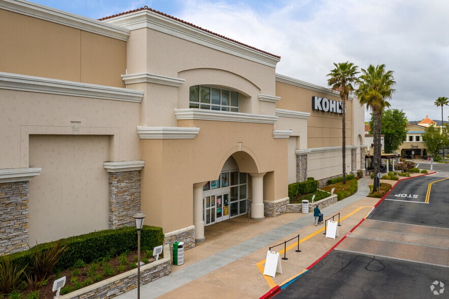 More Photos Of 22205-22372 El Paseo, Rancho Santa Margarita Unknown For Lease