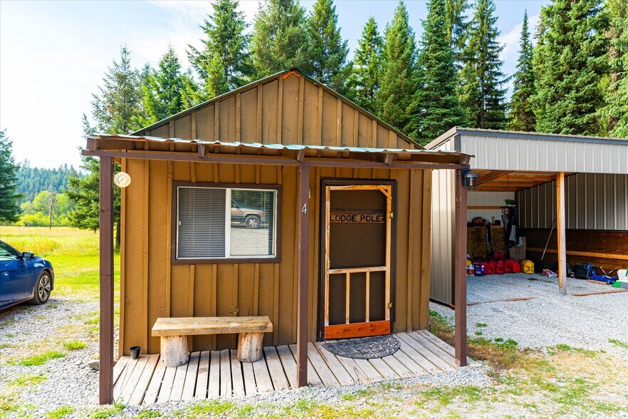 More Photos Of 7000 Graves Creek Rd, Lolo Bar For Sale