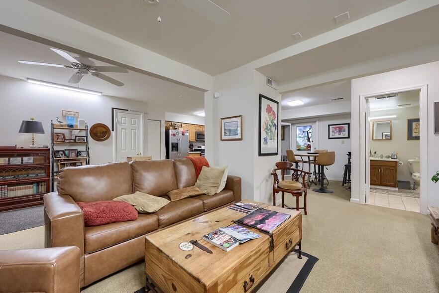 More Photos Of 2140 Lincoln Hwy E, Lancaster Hotel For Sale