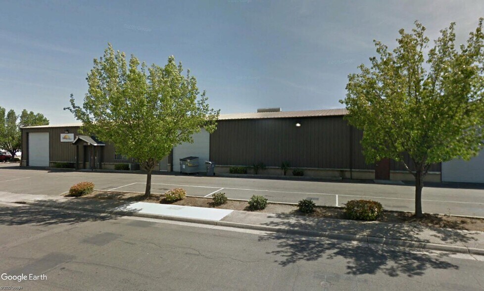 More Photos Of 424 Epley Dr, Yuba City Warehouse For Lease