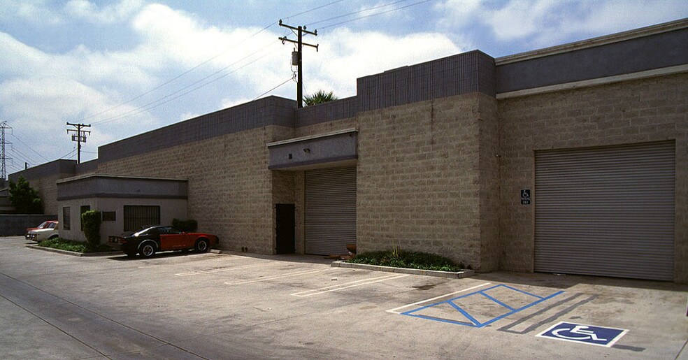 More Photos Of 14044 Garfield Ave, Paramount Manufacturing For Lease
