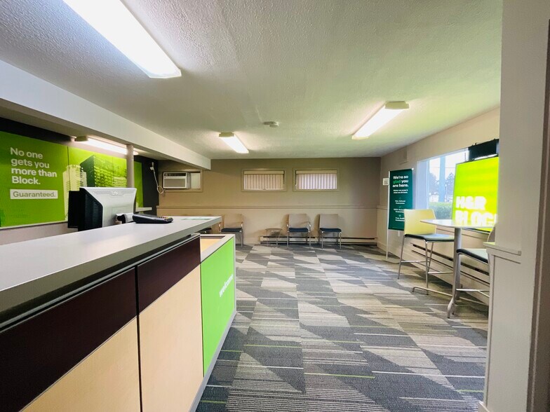 More Photos Of 168 Main St, Great Barrington Medical For Sale