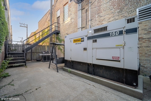 More Photos Of 1348 W Concord Pl, Chicago Office For Sale