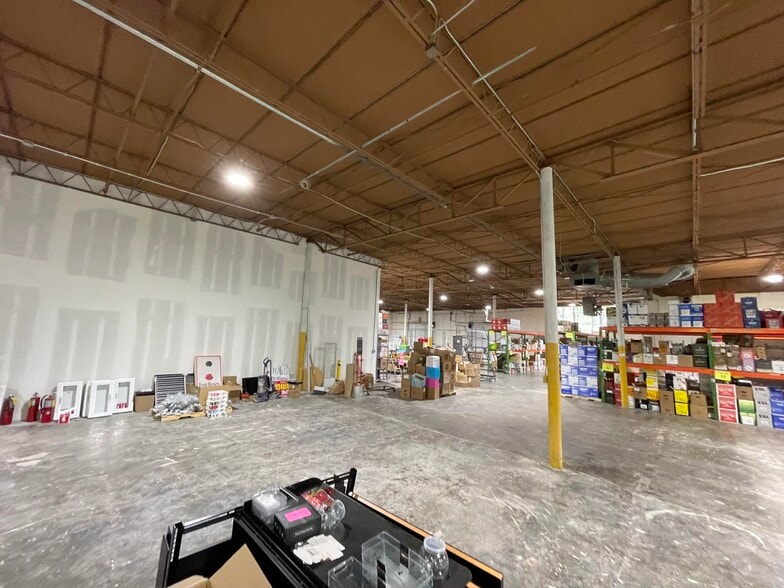 More Photos Of 1151 Chattahoochee Ave NW, Atlanta Storefront For Sale