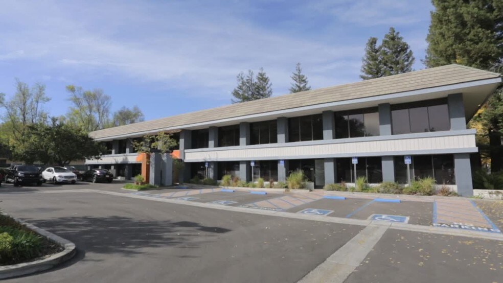 Primary Photo Of 699 Hampshire Rd, Westlake Village Office For Lease