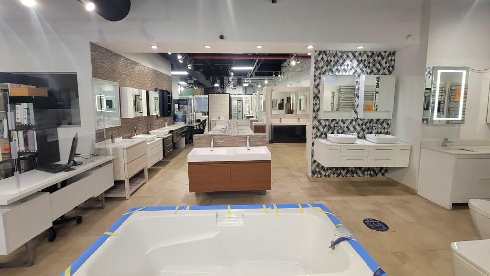 More Photos Of 1530-1546 McDonald Ave, Brooklyn Warehouse For Lease