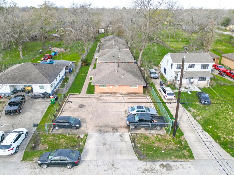 More Photos Of 4905 Kashmere St, Houston Apartments For Sale