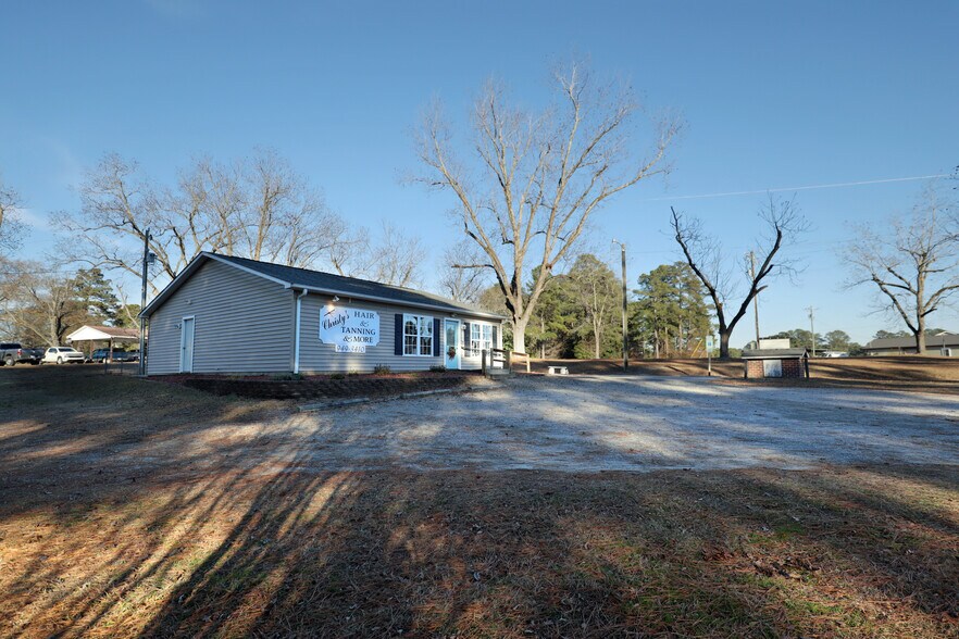 More Photos Of 3133 Vass Carthage Rd, Carthage Freestanding For Sale