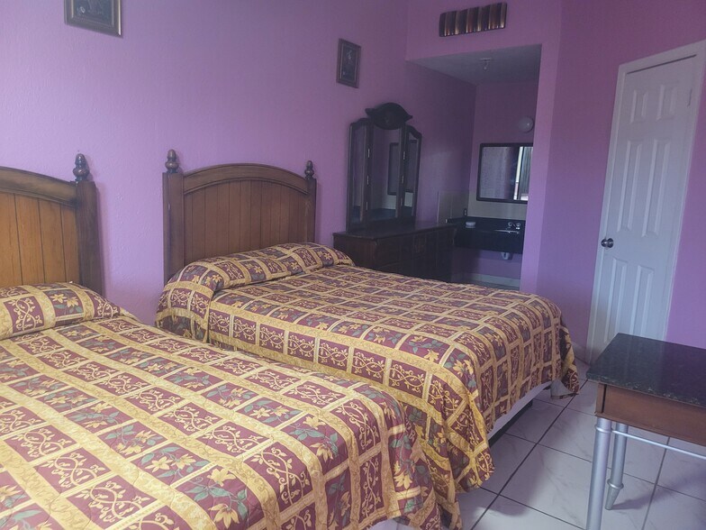 More Photos Of 4709 Spencer Hwy, Pasadena Hotel For Sale