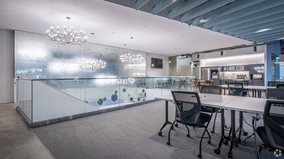 More Photos Of 2101 CityWest Blvd, Houston Office For Lease