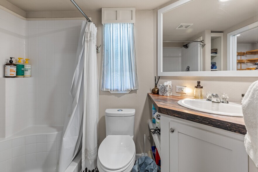 More Photos Of 9955 US Highway 12, Lolo Specialty For Sale