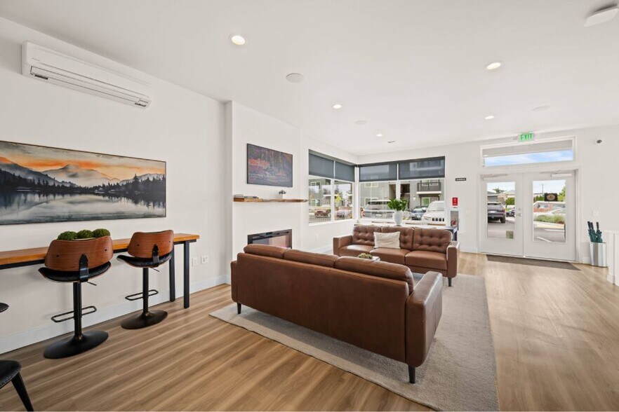 More Photos Of 200 E McCorquedale Rd, Burlington Apartments For Sale