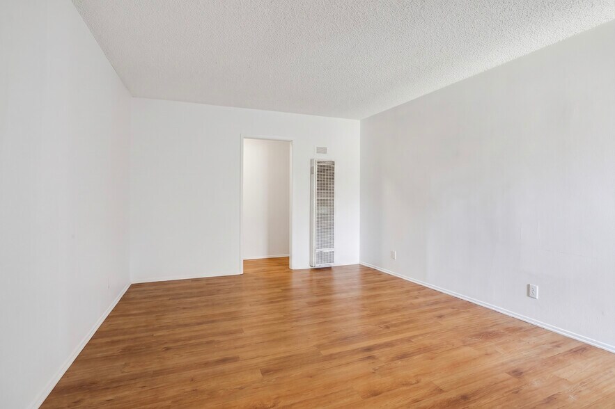 More Photos Of 3444 Emerald St, Torrance Apartments For Sale