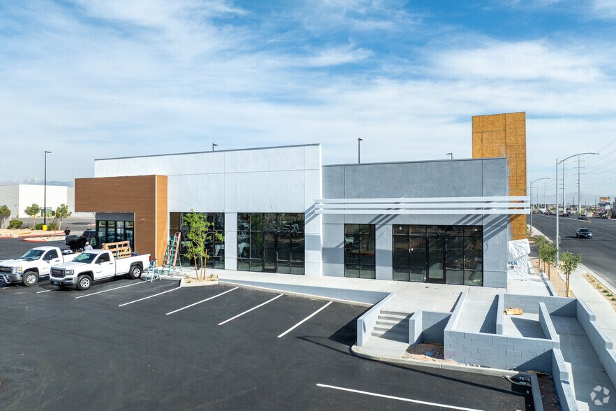 More Photos Of Rainbow Blvd Blue Diamond Blvd Blvd, Las Vegas Unknown For Lease