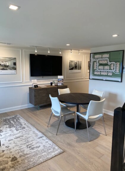 More Photos Of 29645-29655 W 14 Mile Rd, Farmington Hills Medical For Lease