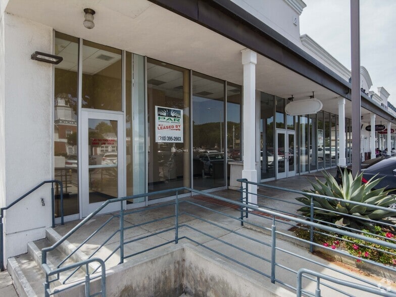 More Photos Of 11700 National Blvd, Los Angeles General Retail For Sale