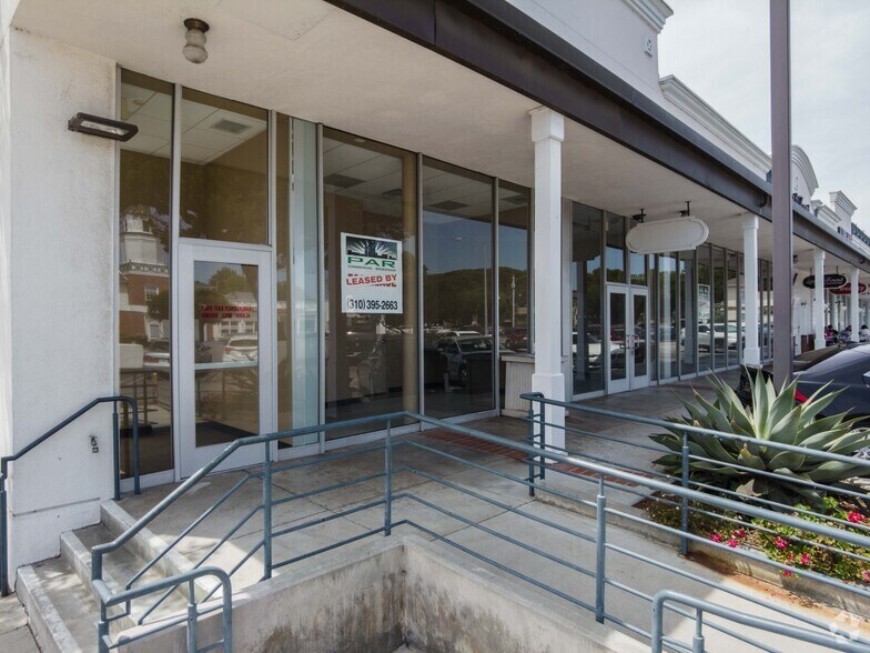 More Photos Of 11700 National Blvd, Los Angeles General Retail For Lease