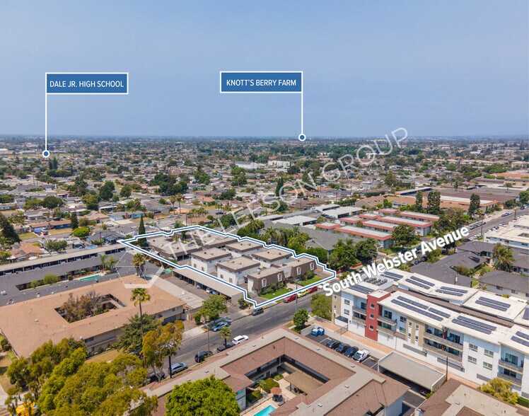 More Photos Of 927 S Webster Ave, Anaheim Apartments For Sale