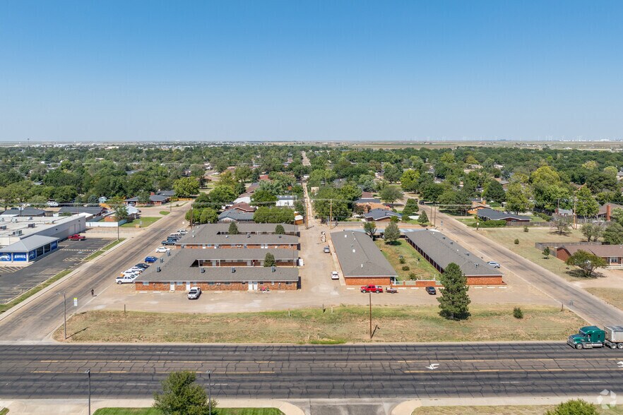 More Photos Of 1725 E 1st St, Dumas Multifamily For Sale