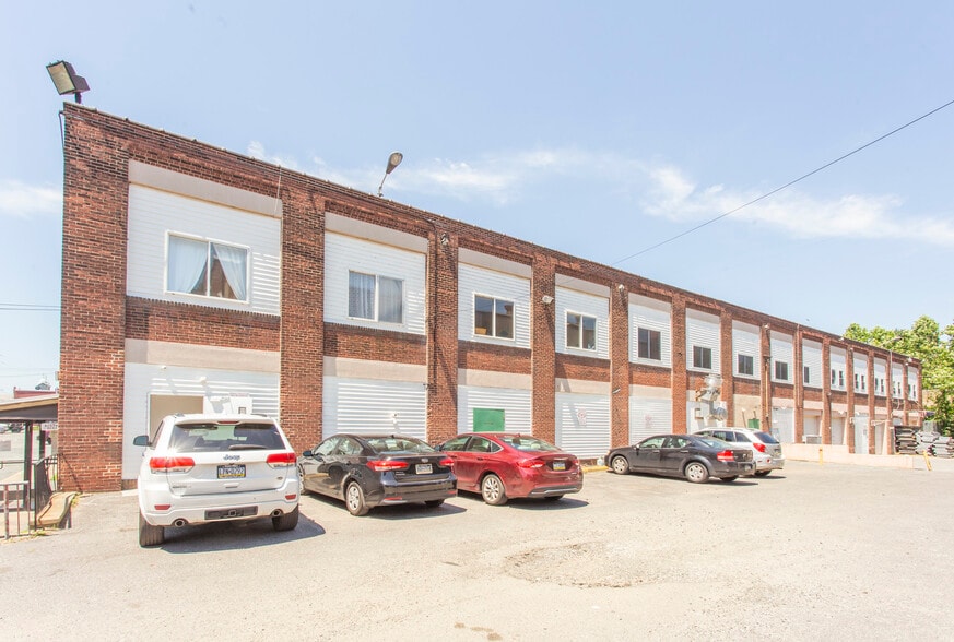 More Photos Of 2300 W 4th St, Chester Light Distribution For Lease