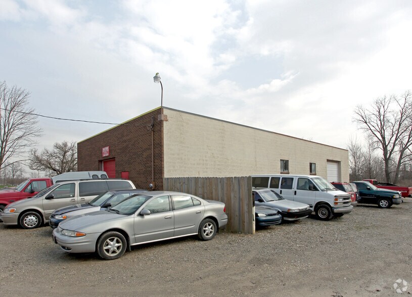 More Photos Of 788 Taylor Station Rd, Gahanna Service For Sale