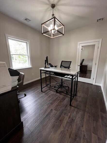 More Photos Of 593 Ramapo Valley Rd, Oakland Medical For Lease