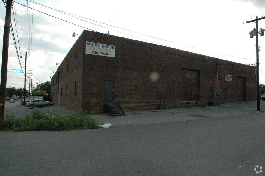 More Photos Of 11264 Old Baltimore Pike, Beltsville Warehouse For Lease