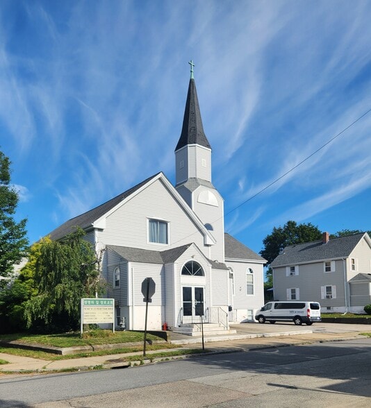 Primary Photo Of 251 Magnolia St, Cranston Religious Facility For Lease