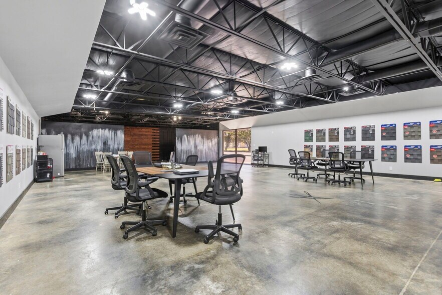 More Photos Of 5601 S Campbell Ave, Springfield General Retail For Sale