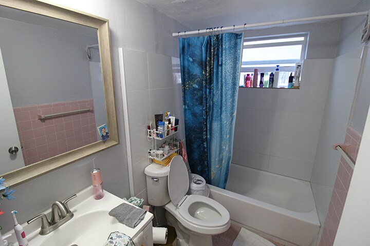 More Photos Of 1999 NE 168th St, Miami Apartments For Sale