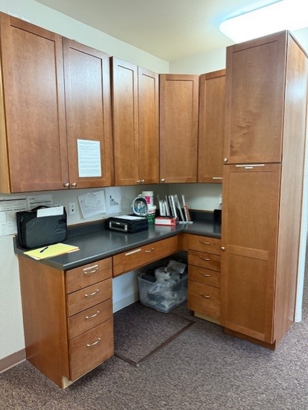 More Photos Of 935 Town Centre Dr, Medford Medical For Lease